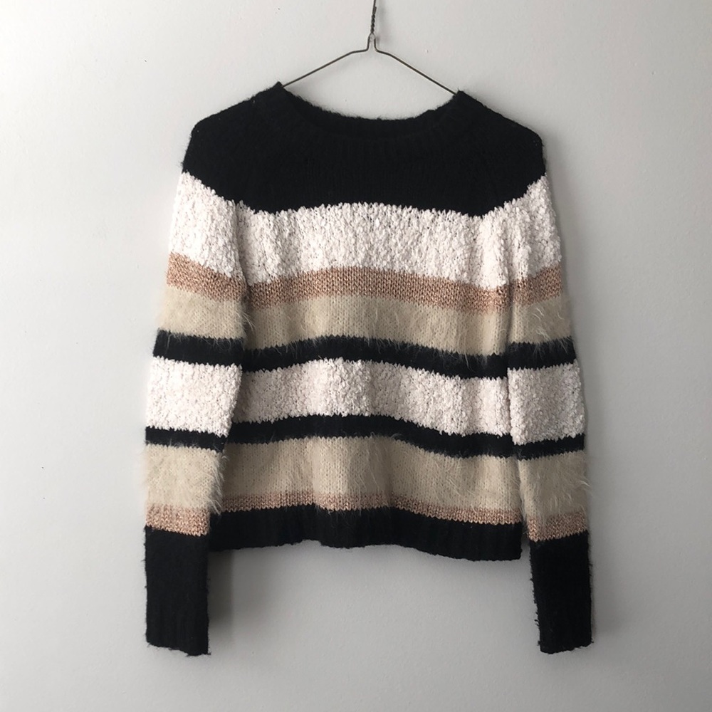 Only Black Cream Rose Gold Eyelash Sweater size XS